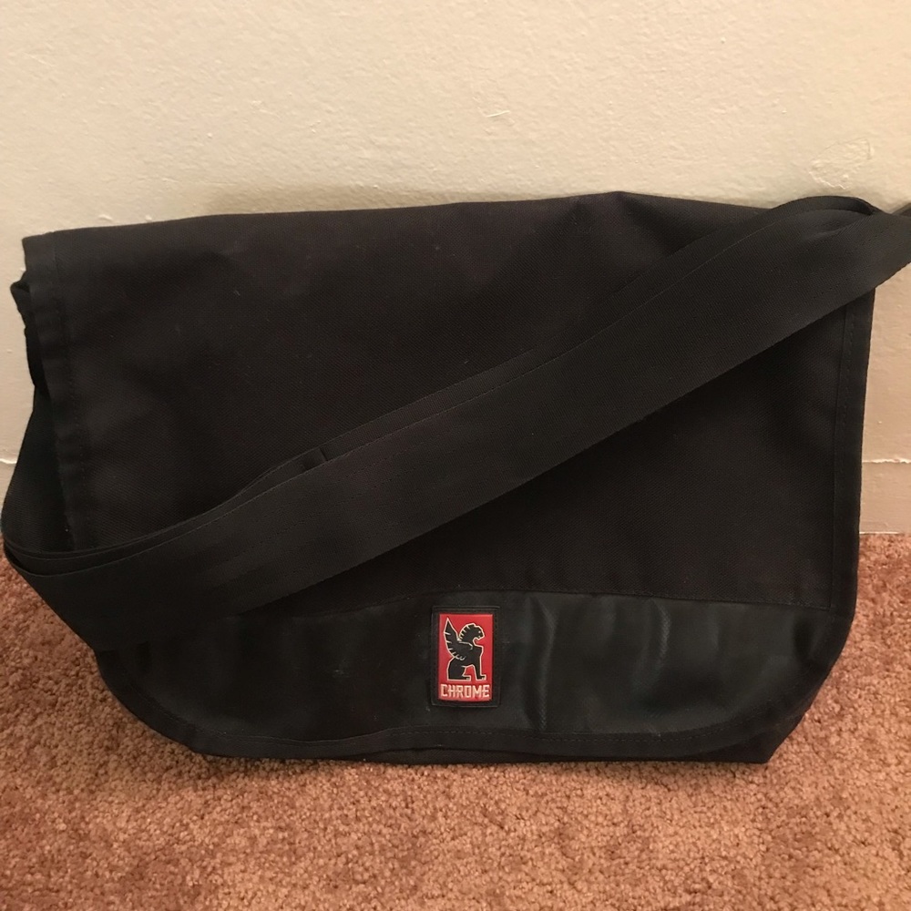 Chrome Industries Black Messenger Bag